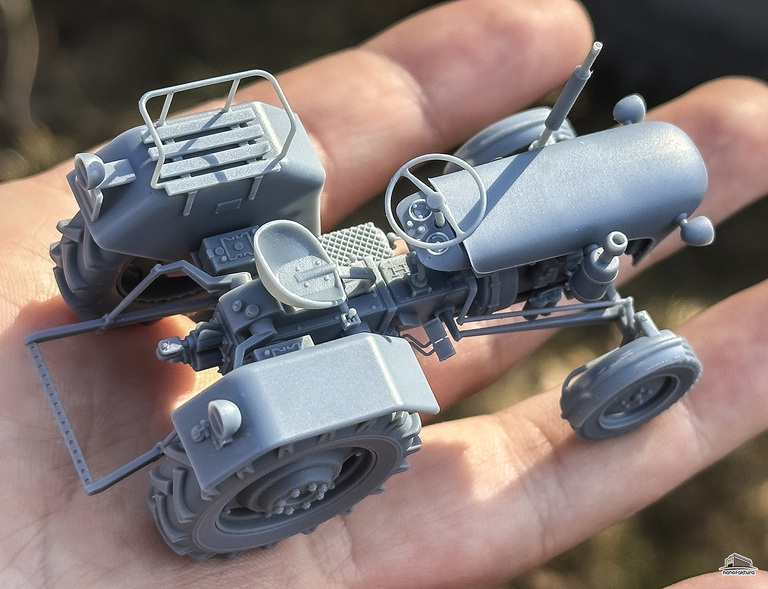 Ursus C-328 - 1/43 (2)