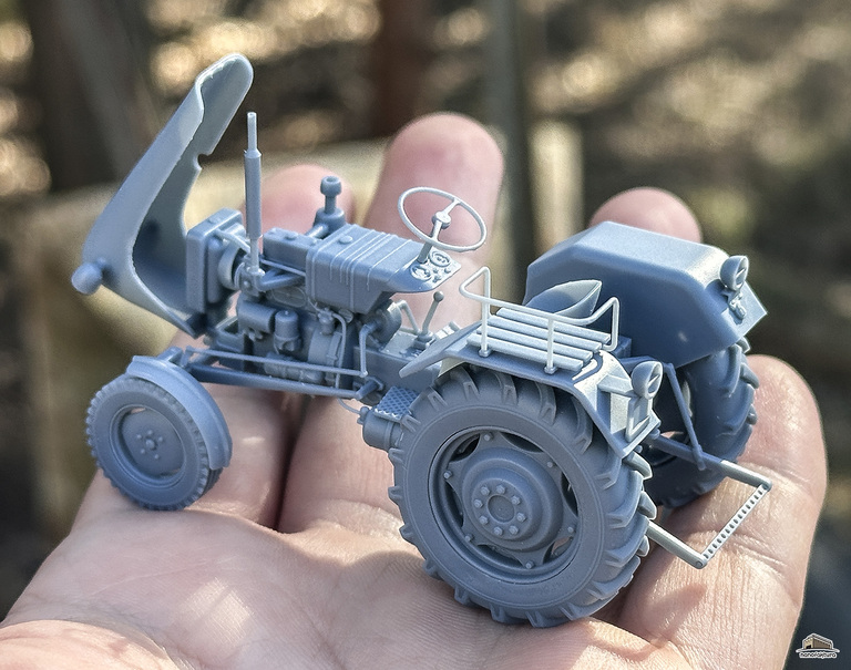 Ursus C-328 - 1/43 (3)